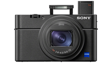Illustration for article titled The Gigantic 8X Zoom Lens on Sony's RX100 VI Does What Your Smartphone Can't